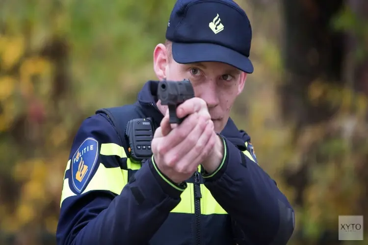 Twee verdachten aangehouden op verdenking wapenbezit