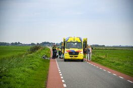 Ernstige aanrijding in Eemnes, politie zoekt naar man