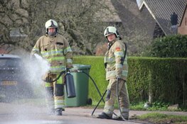 Brandweer heeft handenvol aan vervuild wegdek in Eemnes
