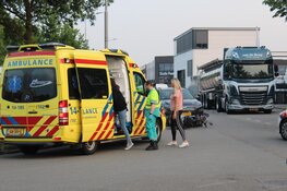 Scooterrijder lichtgewond geraakt bij botsing met auto in Eemnes