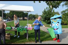 Prullie trekt vrijwilligers tijdens de World Cleanup Day