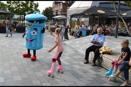 Prullie trekt vrijwilligers tijdens de World Cleanup Day