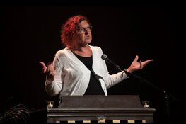 Utrechtse Emma Voerman lanceert boek met theatervoorstelling 'Onder de radar'!