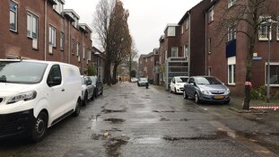 Neppakketbezorger steelt auto van 88-jarige man