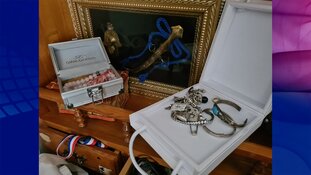 Gestolen sieraden aangetroffen bij inbreker