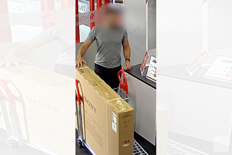 Gezocht: Diefstal televisie Mediamarkt Utrecht