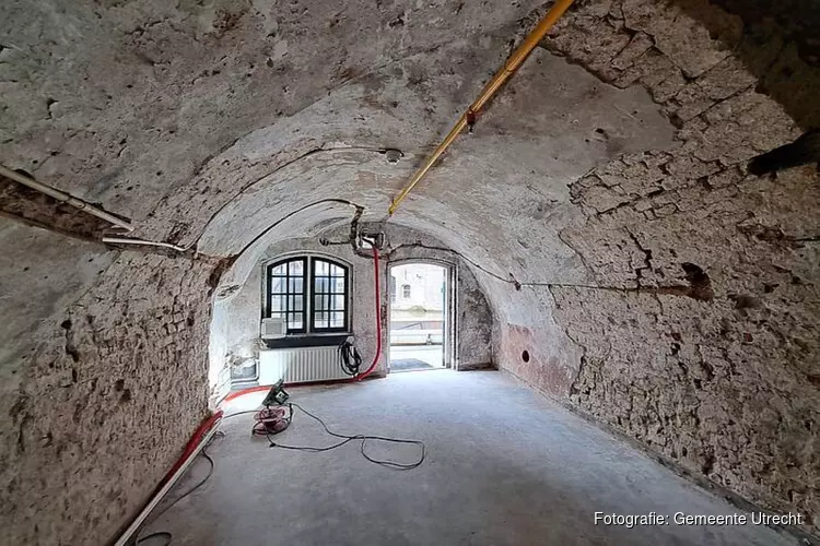 Herstel negen werfkelders bij Stadhuisbrug