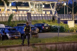 DSI haalt mogelijke schutter uit trein bij station Abcoude