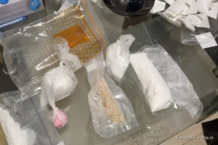 Vechtpartij leidt tot drugsvondst in woning