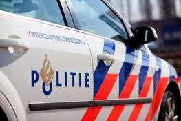 Vrouw zonder rijbewijs betrapt door politie, bijrijder moet de cel in
