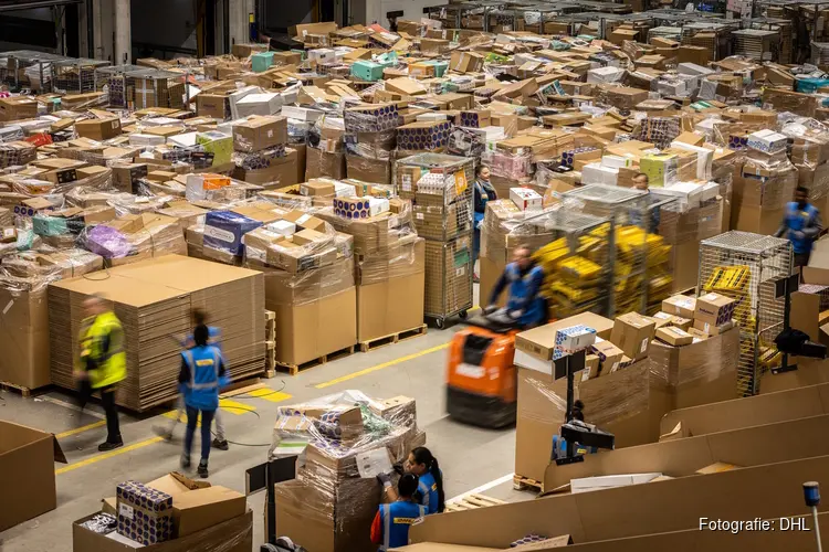 DHL beleeft drukste bezorgdag ooit in Nederland