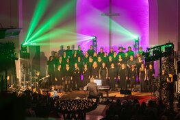 RejoiSing Christmas 2023 knalt de Torenpleinkerk uit!