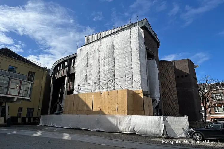 Gevel Stadhuis Utrecht wordt hersteld