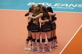 Meerdervoort/VV Utrecht Dames 1 compleet met de komst van Lynn van Mill