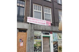 Studenten voeren lokaal actie voor een hogere basisbeurs. "Kiezen tussen eten of studeren!"