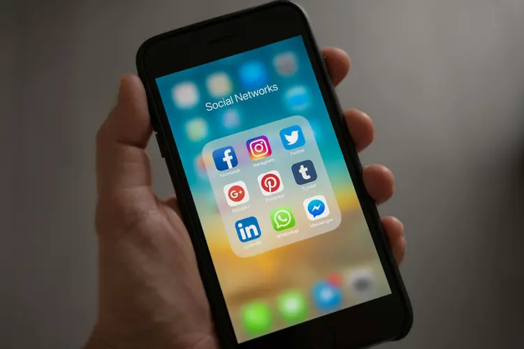 Een op de vijf Nederlanders heeft een smartphone met gebreken
