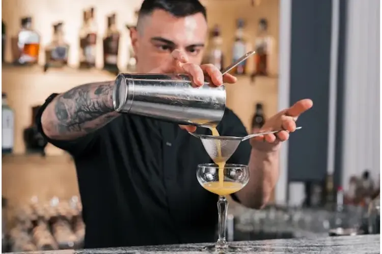 OneUnit Roadshow 2025 komt naar Utrecht: inschrijvingen voor bartender-competitie geopend