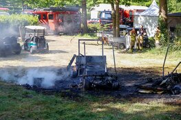 Twee golfkarren volledig uitgebrand bij de Golfclub in Eemnes