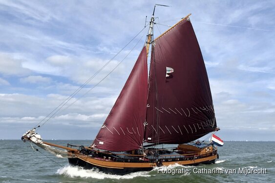 Beleef Sail vanaf het water met de Catharina van Mijdrecht