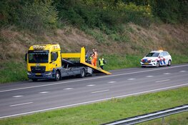 Brommerrijder van snelweg A27 gehaald