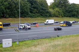 Vertraging en schade na aanrijding op A1