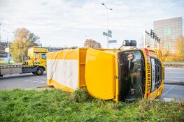Vrachtwagen gekanteld in Utrecht