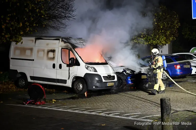 Meerdere voertuigen uitgebrand in Nieuwegein