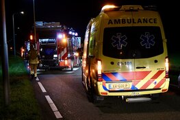 Auto belandt in sloot in Leerdam