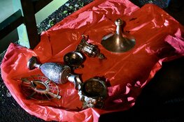 Uit kerk gestolen voorwerpen terug gevonden in sloot in Houten