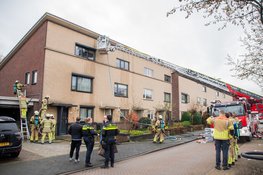 Brand in spouwmuur aan Tweede Oosterparklaan in Utrecht snel onder controle dankzij ingrijpen brandweer