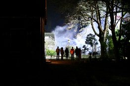 Grote brand in schuur aan Heuvellaan in Tienhoven