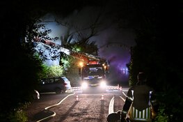 Grote brand in schuur aan Heuvellaan in Tienhoven