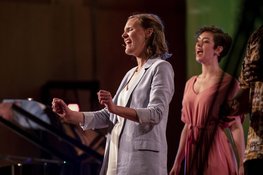 Wishful Singing gaat Blue Monday te lijf in Grote Zaal TivoliVredenburg