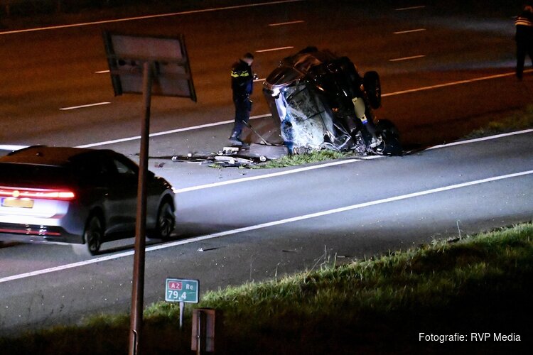 Radio presentator Niek slaat over de kop op A2