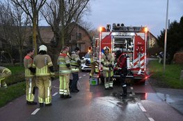 Auto te water aan Nedereindseweg in Utrecht, geen inzittenden aangetroffen