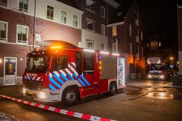 Brand in spouwmuur van appartementencomplex