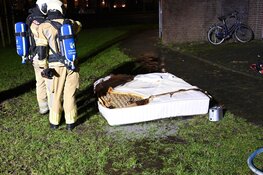 Politie haalt persoon uit brandende woning in Ijsselstein