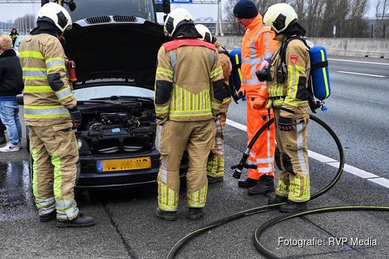 Veel file na autobrand op de A27 ter hoogte van Schalkwijk