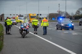 Motoragent naar ziekenhuis na ongeval tijdens controle