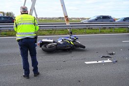 Motorrijder en passagier gewond na aanrijding op A27 bij Hagestein