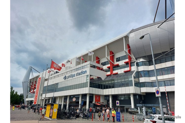 PSV in spektakelstuk langs FC Utrecht