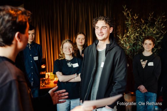 Milan (16) uit Den Dolder is de Jonge Spreker tijdens Nationale Herdenking op de Dam