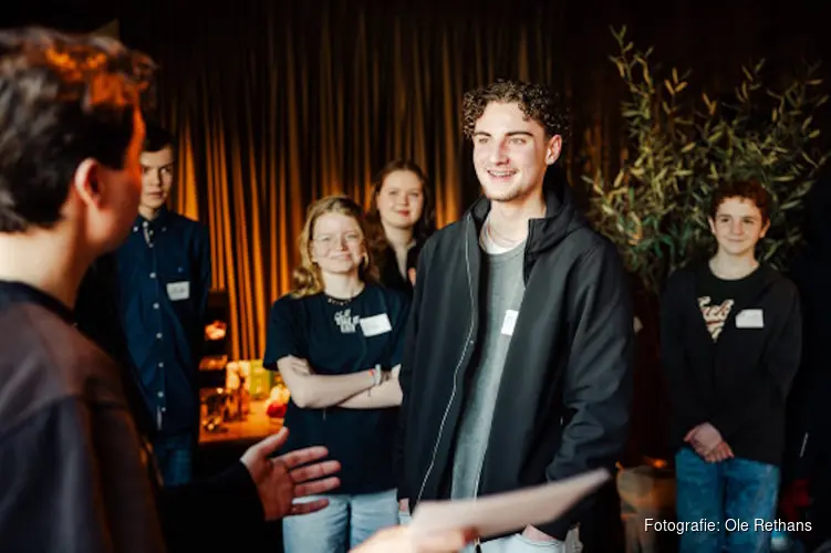 Milan (16) uit Den Dolder is de Jonge Spreker tijdens Nationale Herdenking op de Dam