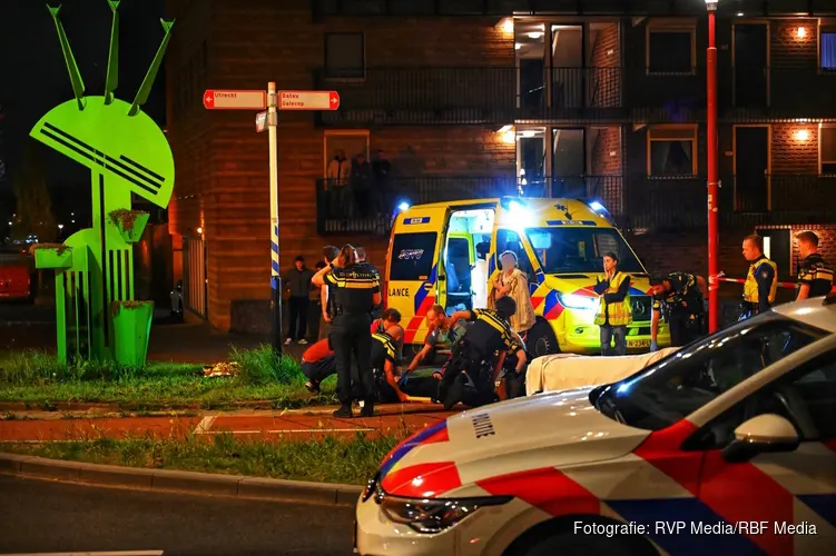 Vier gewonden na aanrijding tussen twee scooters