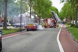 Werkbus volledig uitgebrand in Nieuwegein