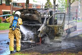 Werkbus volledig uitgebrand in Nieuwegein