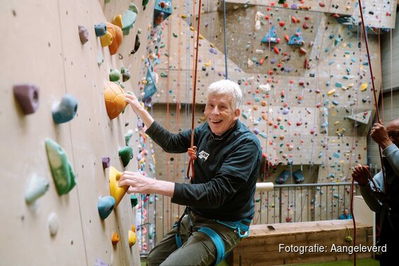 Klimmen met Parkinson viert 1 jaar succes in Nederland: landelijke bijeenkomst bij Neoliet Utrecht
