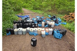 62 jerrycans met drugsafval gedumpt in Soest – wie weet meer?