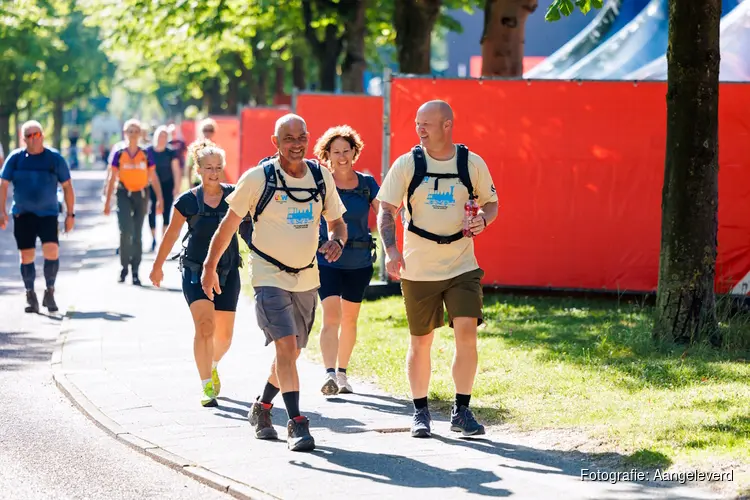 Eerste editie Utrecht City Walk overtreft verwachtingen: ruim 5.000 wandelaars genieten van de Domstad