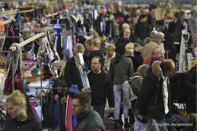 Super Snuffelmarkt zondag 1 november Expo Houten – 2 hallen!